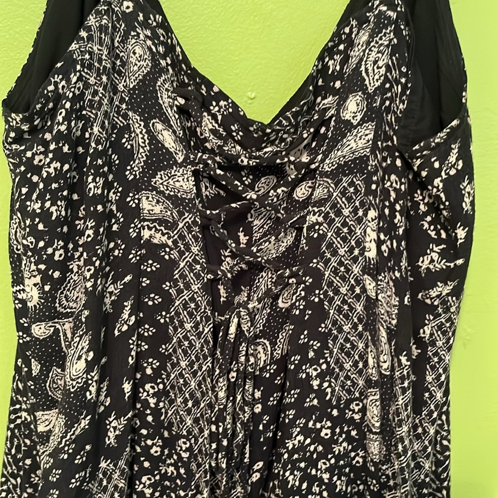 EUC Ecote Romper - Picture 5 of 6